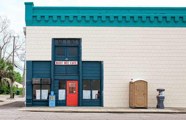 Best Porta potty delivery and setup  in Hartshorne, OK